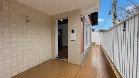 Casa à venda no Centro de São Bento do Sapucai/SP