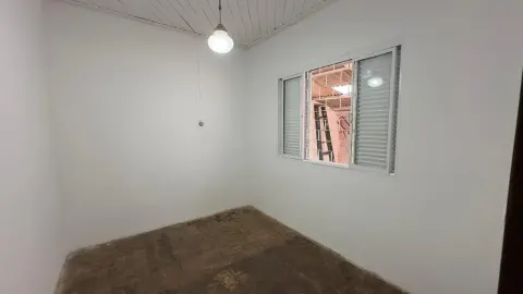 Casa à venda no Centro de São Bento do Sapucai/SP