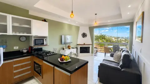 Apartamento Duplex em Localização Privilegiada de Campos do Jordão