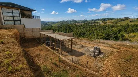 Terreno em Condomínio Fechado - Alto Padrão