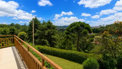 Elegância, Conforto e Localização Privilegiada em Campos do Jordão