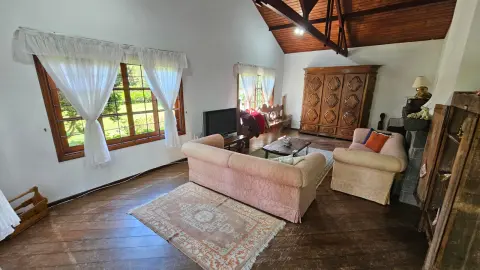 Casa à venda no Alto do Capivai