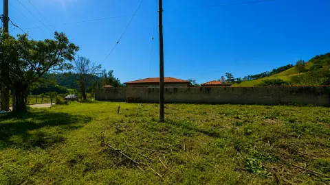 Lote à venda - Serranos