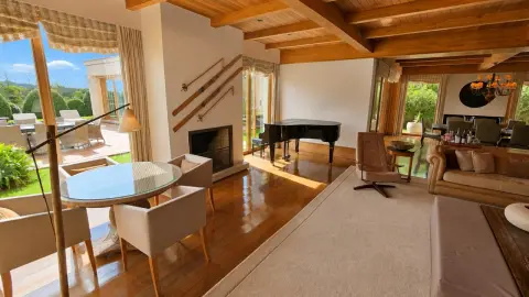 Casa Alto Padrão - Alto do Capivari