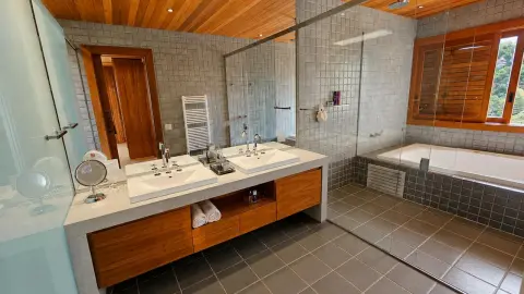 Casa Alto Padrão - Alto do Capivari